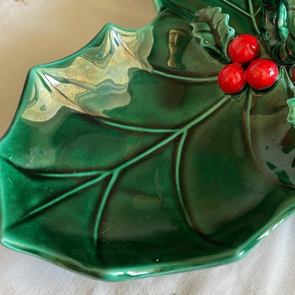 Vintage beautiful Lefton China #1351 Japan handled divided holly berry dish - Picture 3 of 8